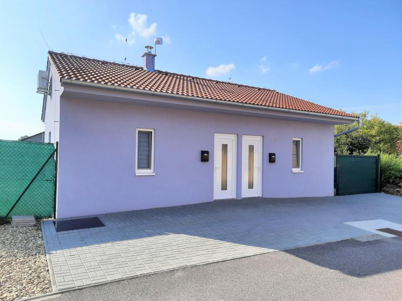 Modry Apartman 2 - Studio Znojmo Bagian luar foto